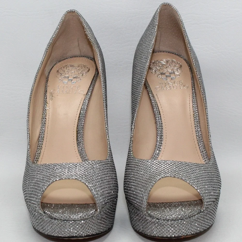 Vince Camuto Lorim Silver Shimmer Peep Toe‎ Platform Pump Heels VC-LORIM 7.5M